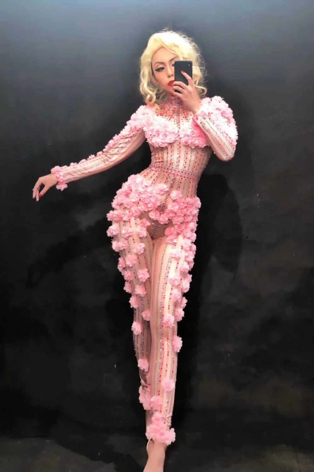 Pink Jumpsuit with Pompon for Women - Kf s ee d a df f cc - Tenue de festival