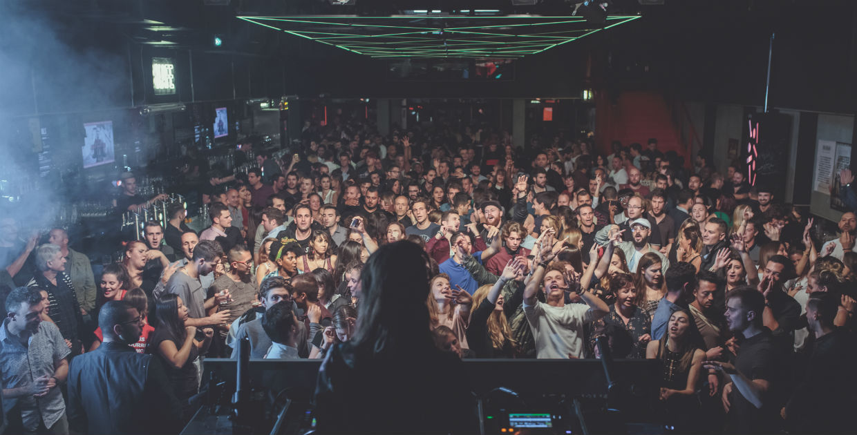 Les meilleurs lieux de soirées techno à Lyon - Ninkasi kao soirée techno lyon tenue de festival - Tenue de festival